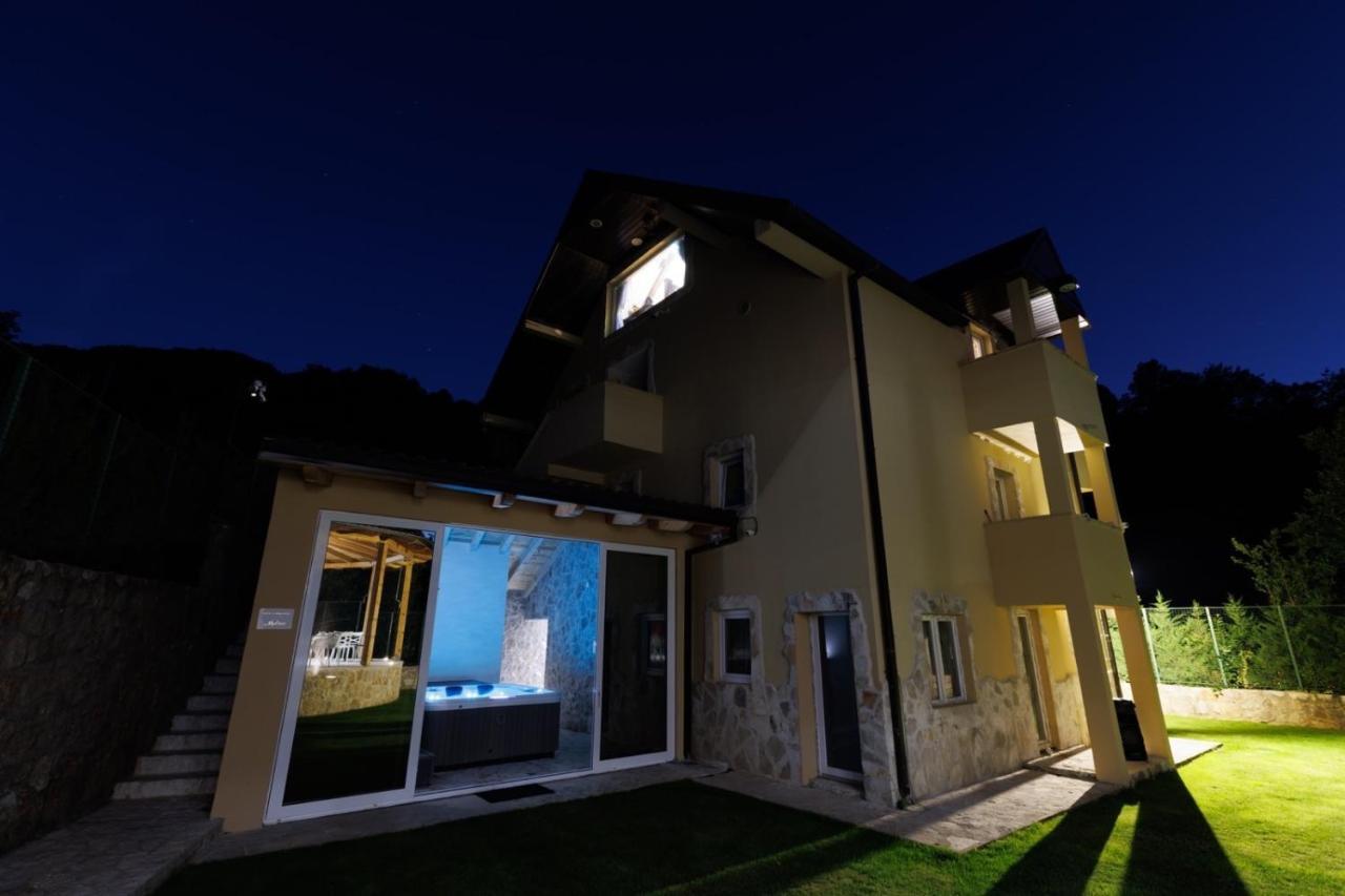 Family Spa Apartments Sunny&Shiny Savnik Ngoại thất bức ảnh